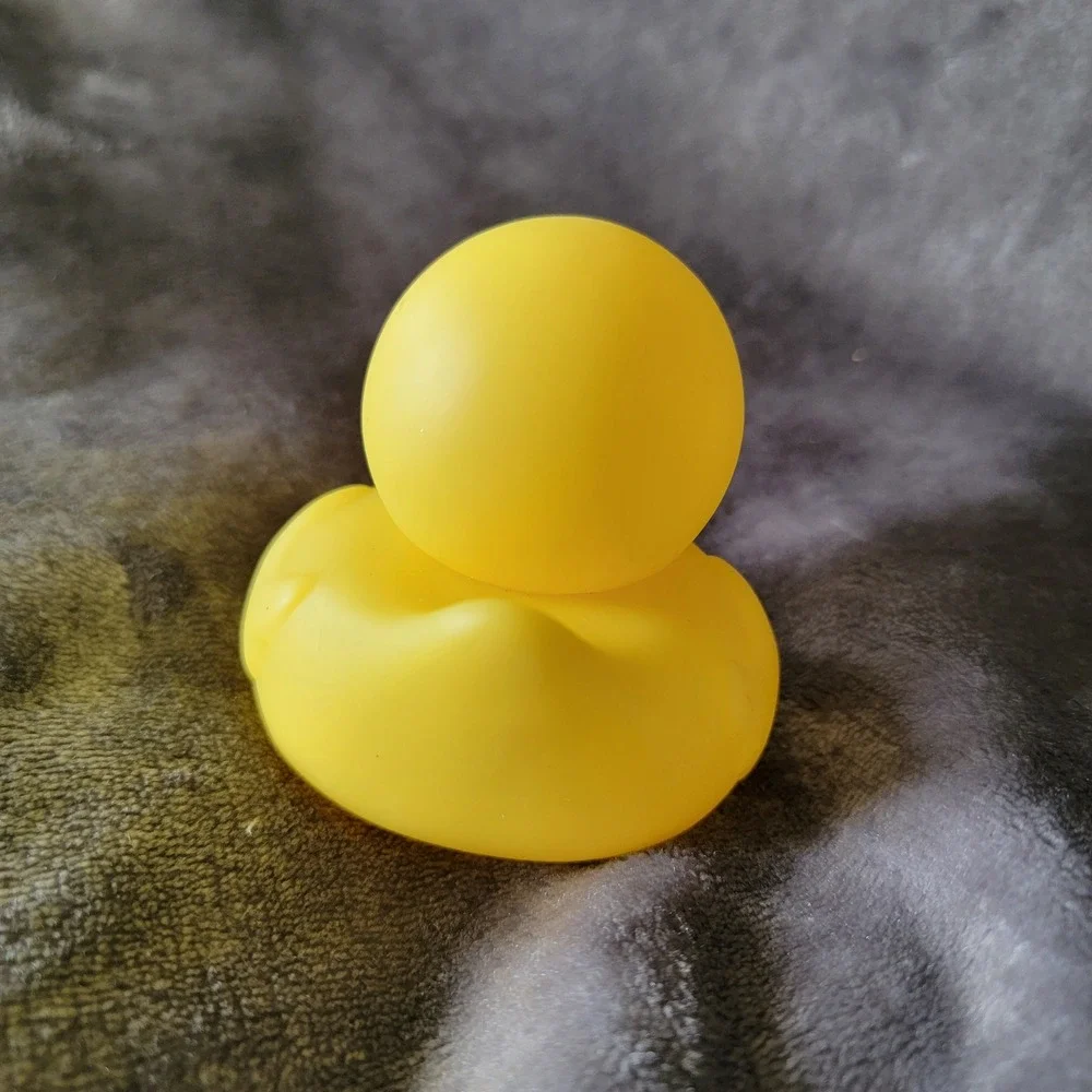 Unbranded Rubber Ducky Toy Unisex OS Yellow Excellent Toy Bath Collectibles